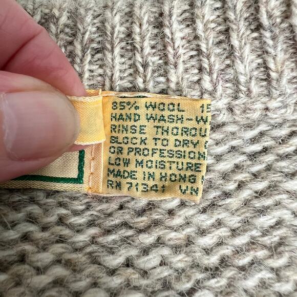 Vintage 80s LLBean Puffin Oatmeal Wool Knit Novelty Crewneck Pullover Sweater - Picture 11 of 11